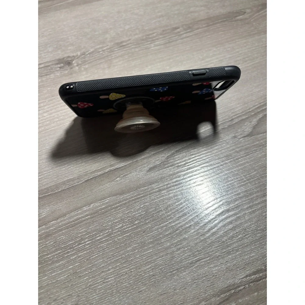 Mushroom Print Phone Case with Integrated Grip Black Bumper for iPhone 7 8 SE